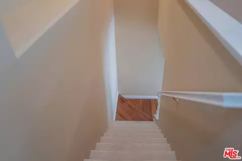 Entry Way - 107 Chantilly, Irvine, CA 92620 photo 4 of 5