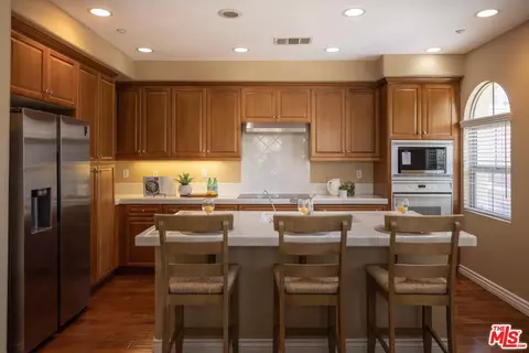 Kitchen - 107 Chantilly, Irvine, CA 92620 photo 3 of 4
