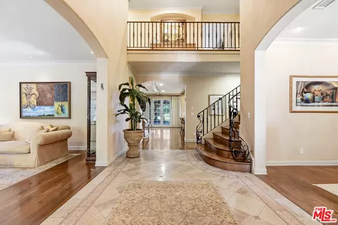 3843 Rock Hampton Dr, Tarzana, CA 91356