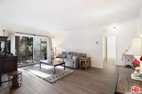 5625 Windsor Way #107, Culver City, CA 90230