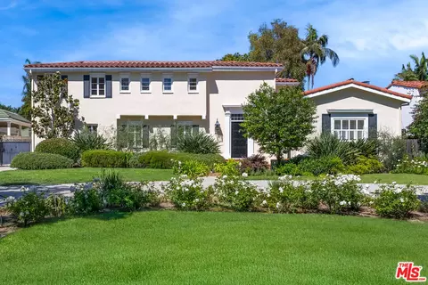 712 Walden Dr, Beverly Hills, CA 90210