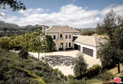 2674 Stafford Rd, Westlake Village, CA 91361