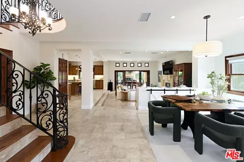 4136 Michael Ave, Los Angeles, CA 90066