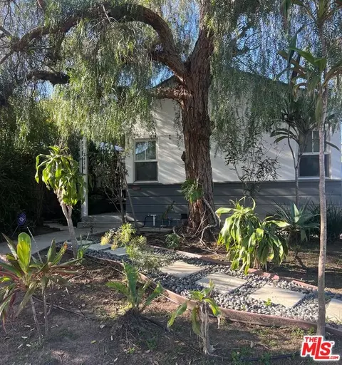 2416 29th St, Santa Monica, CA 90405