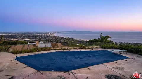 1377 Lachman Ln, Pacific Palisades, CA 90272