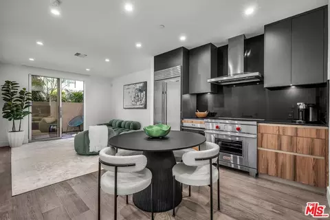 728 N Sweetzer Ave #112, West Hollywood, CA 90069
