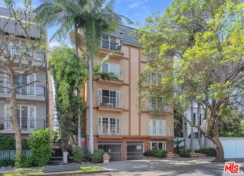 2205 S Bentley Ave #302, Los Angeles, CA 90064