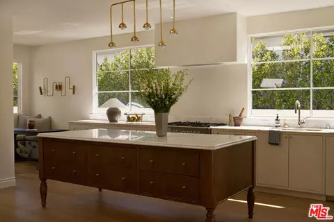 2214 Glencoe Ave, Venice, CA 90291