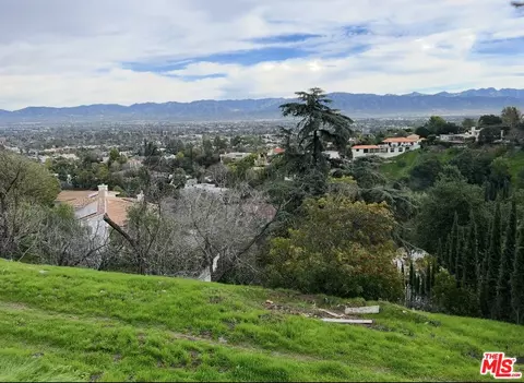 13406 Newcomb, Sherman Oaks, CA 91423