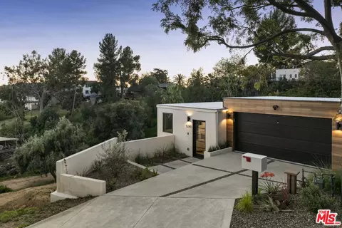 5240 Barker Dr, Los Angeles, CA 90042