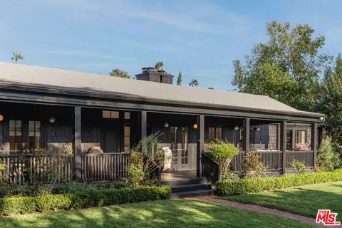 250 S Chadbourne Ave, Los Angeles, CA 90049