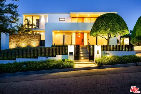1530 Bel Air Rd, Los Angeles, CA 90077