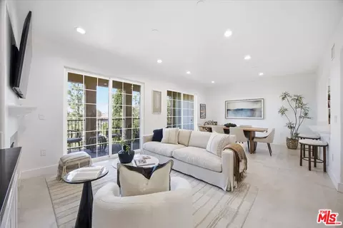 12975 Agustin Pl #335, Playa Vista, CA 90094