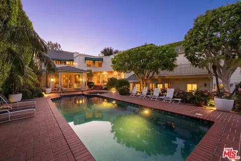 524 N Rockingham Ave, Los Angeles, CA 90049