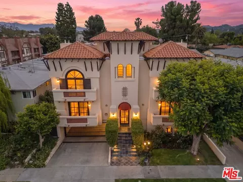 4360 Ventura Canyon Ave #7, Sherman Oaks, CA 91423