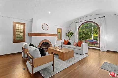 1159 S Sierra Bonita Ave, Los Angeles, CA 90019