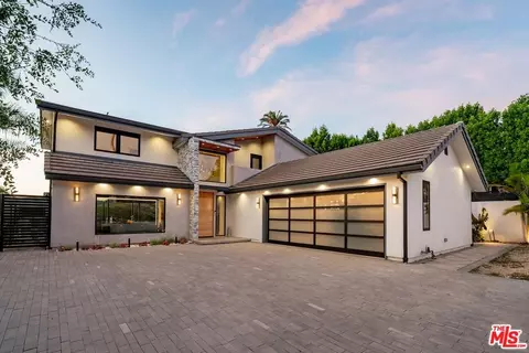 26029 Farmfield Rd, Calabasas, CA 91302
