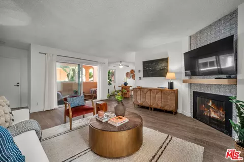 914 Lincoln Blvd #202, Santa Monica, CA 90403