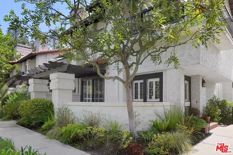 17226 Palisades Cir, Pacific Palisades, CA 90272