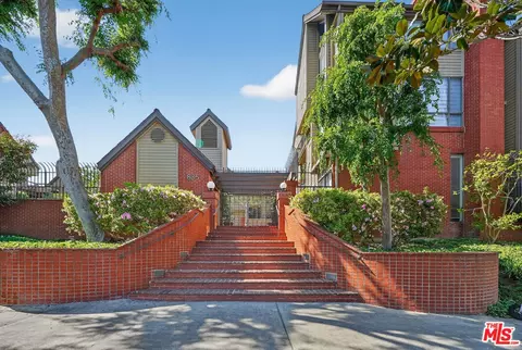 835 S Lucerne Blvd #105, Los Angeles, CA 90005