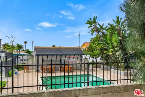 Exterior - 849 E Victoria St #811, Carson, CA 90746 photo 5 of 7