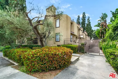 Exterior - 849 E Victoria St #811, Carson, CA 90746 photo 6 of 7