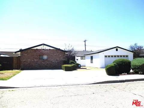 1384 Douglass Dr, Pomona, CA 91768