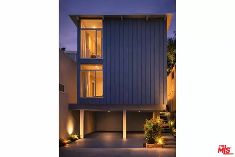 9827 Yoakum Dr, Beverly Hills, CA 90210