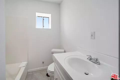 9750 W 70th St, Mojave, CA 93501 photo 18