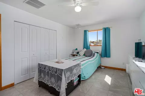 9750 W 70th St, Mojave, CA 93501 photo 13