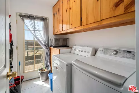 9750 W 70th St, Mojave, CA 93501 photo 19