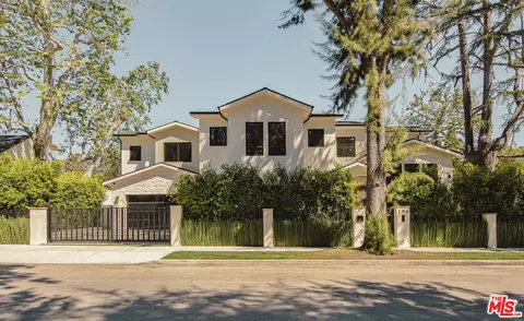 196 S Greenfield Ave, Los Angeles, CA 90049