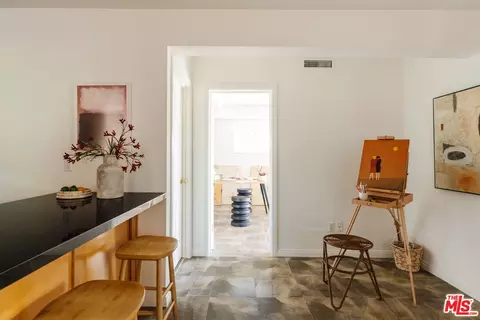 Entry Way - 6557 Tokay Rd, Tujunga, CA 91042 photo 4 of 4