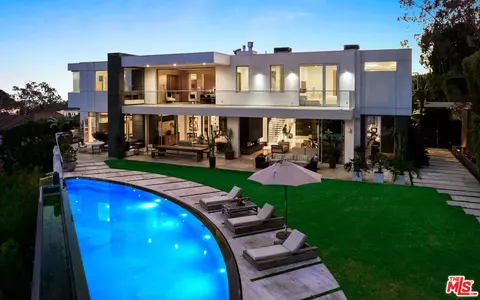 1740 Bel Air Rd, Los Angeles, CA 90077