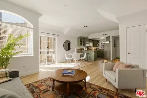 1201 Viola Ave #113, Glendale, CA 91202