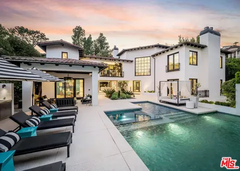 1249 N Doheny Dr, Los Angeles, CA 90069
