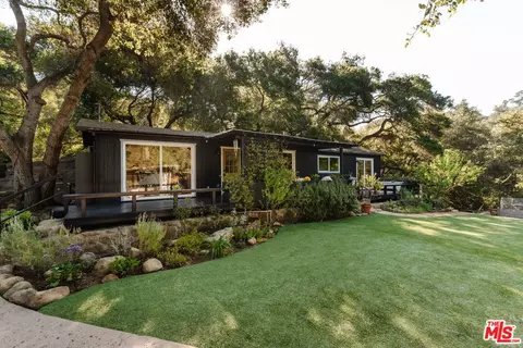 20906 Fontaine Rd, Topanga, CA 90290