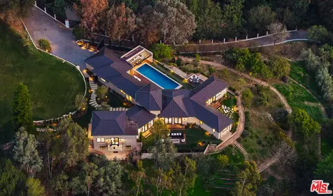 13146 Rivers Rd, Los Angeles, CA 90049