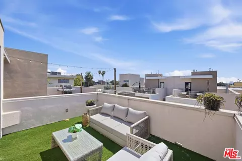 1400 N Fuller Ave #9, Los Angeles, CA 90046