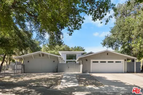 606 Thrift Rd, Malibu, CA 90265