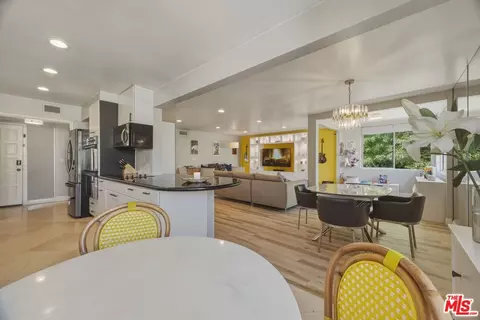 5301 Balboa Blvd #F8, Encino, CA 91316