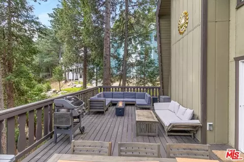 Exterior - 24310 Altdorf Dr, Crestline, CA 92325 photo 11 of 14