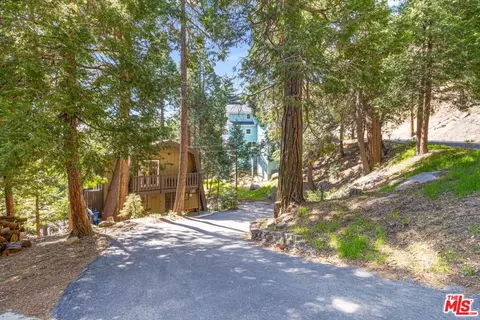 Exterior - 24310 Altdorf Dr, Crestline, CA 92325 photo 5 of 14