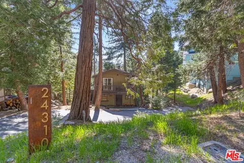 Exterior - 24310 Altdorf Dr, Crestline, CA 92325 photo 4 of 14
