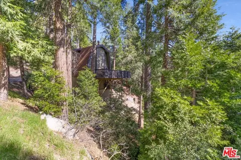 Exterior - 24310 Altdorf Dr, Crestline, CA 92325 photo 7 of 14