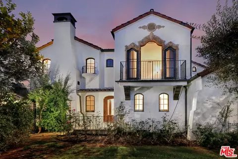 4352 Forman Ave, Toluca Lake, CA 91602