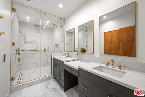 106 N Croft Ave #301, Los Angeles, CA 90048