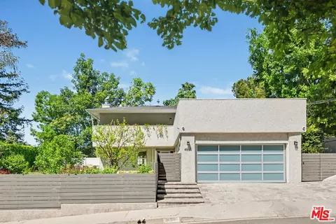 4866 Rosa Rd, Woodland Hills, CA 91364