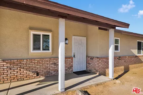 21360 Klamath Rd, Apple Valley, CA 92308 photo 3