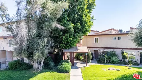 7320 Lennox Ave #L3, Van Nuys, CA 91405